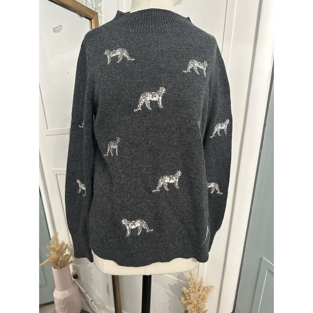 Chico’s Cashmere Blend Embroidered Cheetah Sweater Size 0 Small Gray Crew Neck - Picture 2 of 11